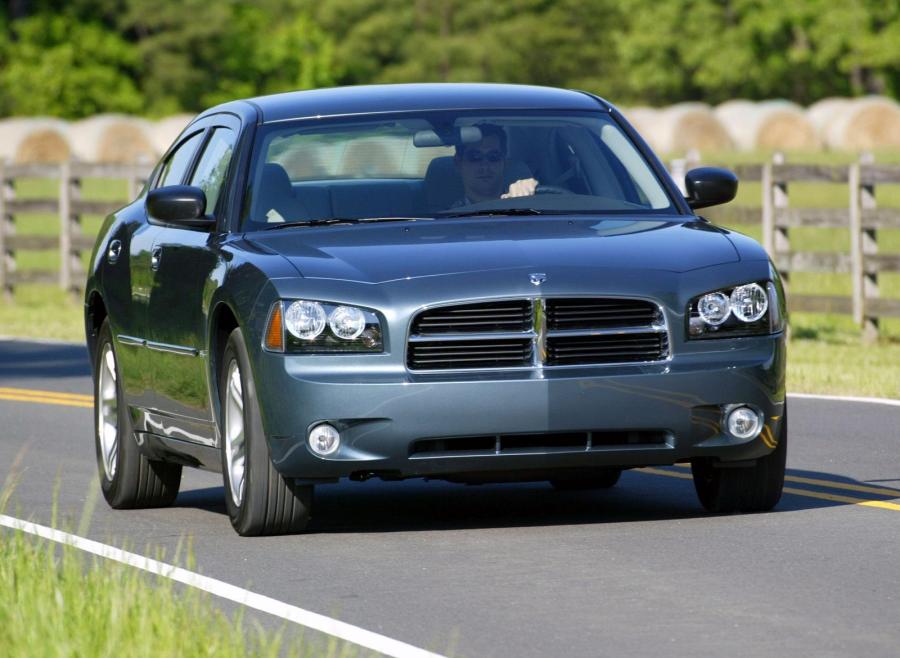  Dodge Charger 2005 года  (фото 5 из 18)